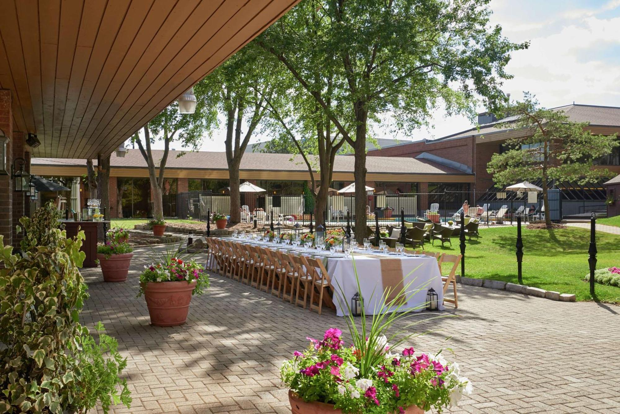 Hilton Mississauga/Meadowvale Hotel Exterior foto