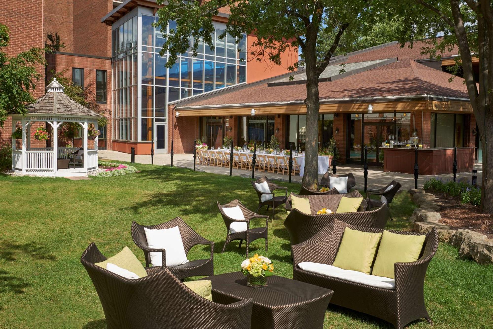 Hilton Mississauga/Meadowvale Hotel Exterior foto